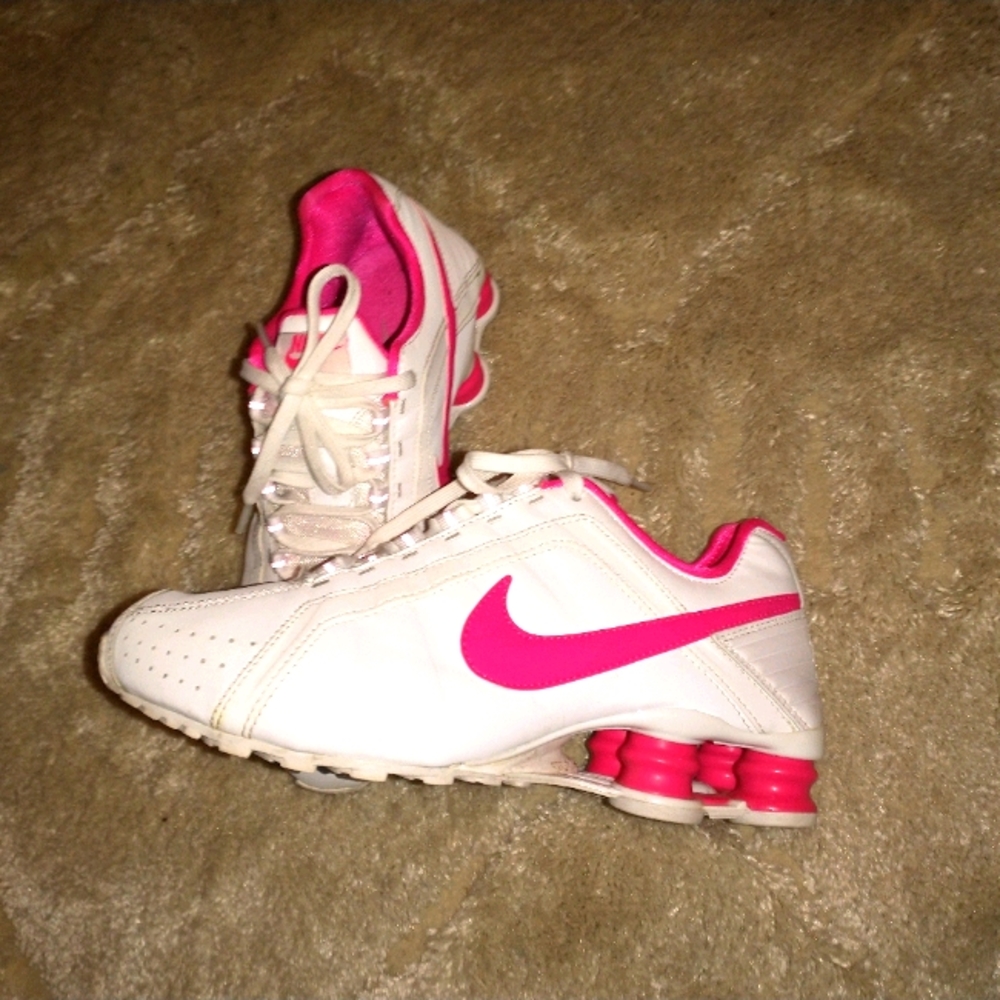 Nike white and pink shox